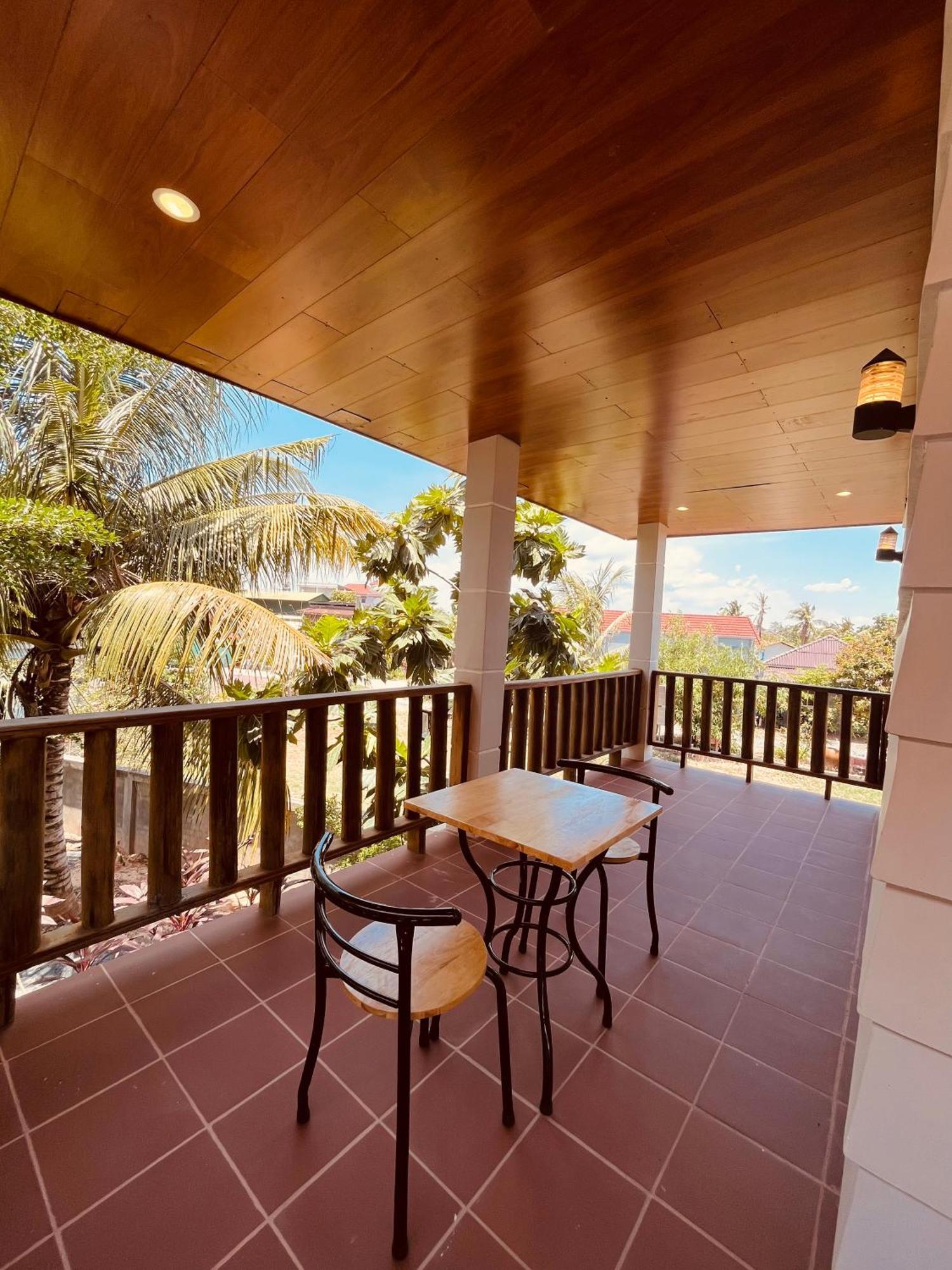 Coconut Lodge Kampot Exterior photo