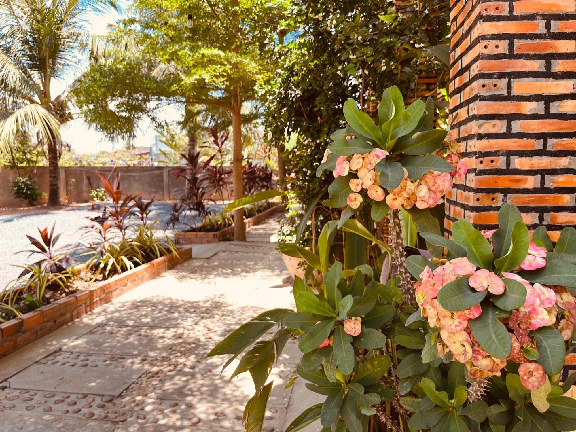 Coconut Lodge Kampot Exterior photo
