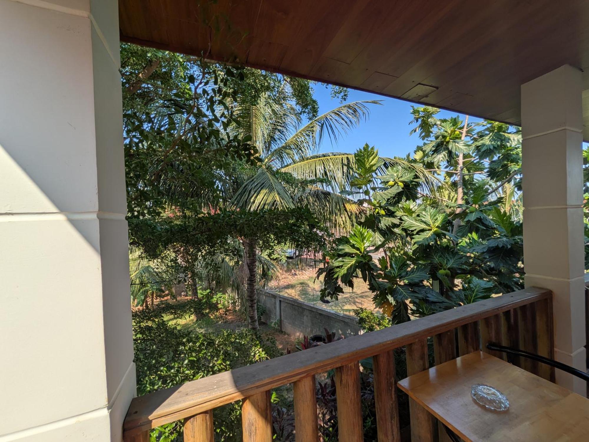 Coconut Lodge Kampot Exterior photo